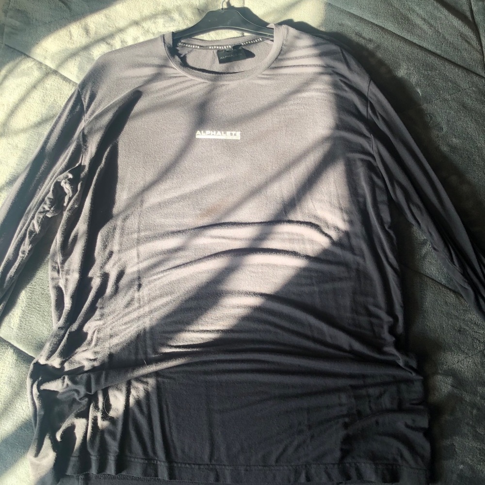 Alphalete long sleeve